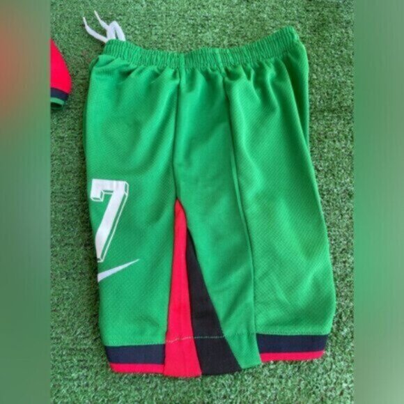 Kids Red and Green Soccer Matching Set - Picture 6 of 10